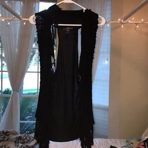 Black tasseled through vest